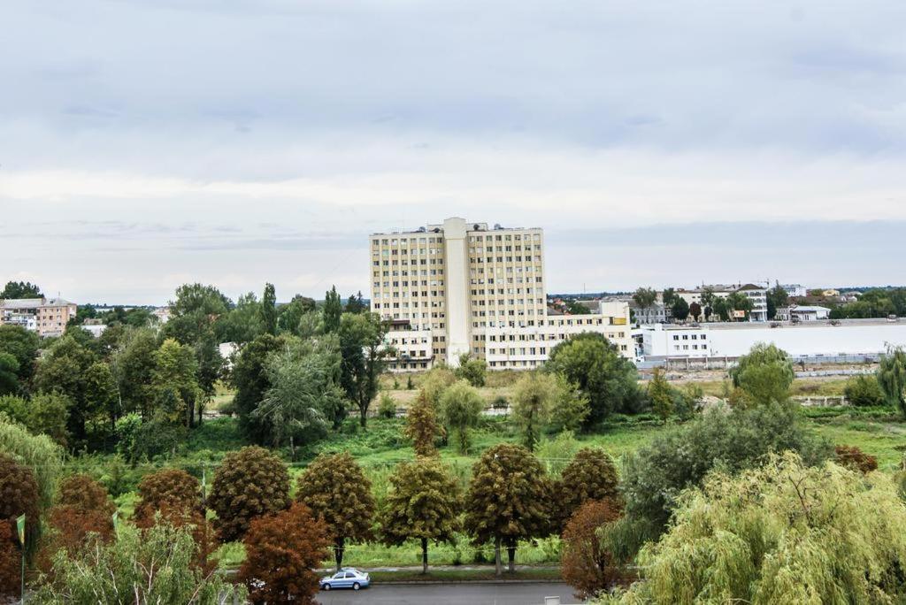 Луцьк Готель Світязь Lutsk Exterior photo